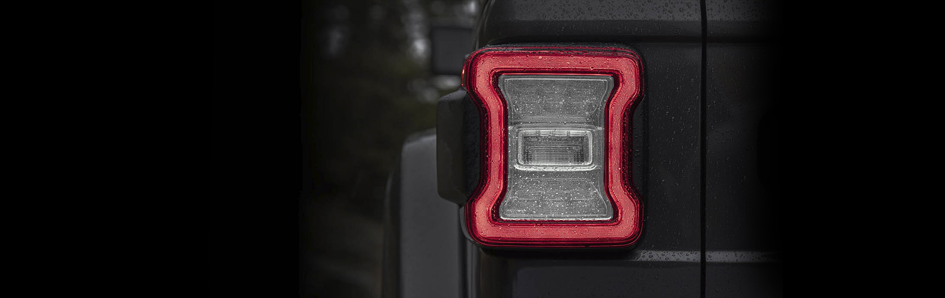 Jeep® Wrangler Sécurité - Tabs - Direction de mouvement à lá arrière